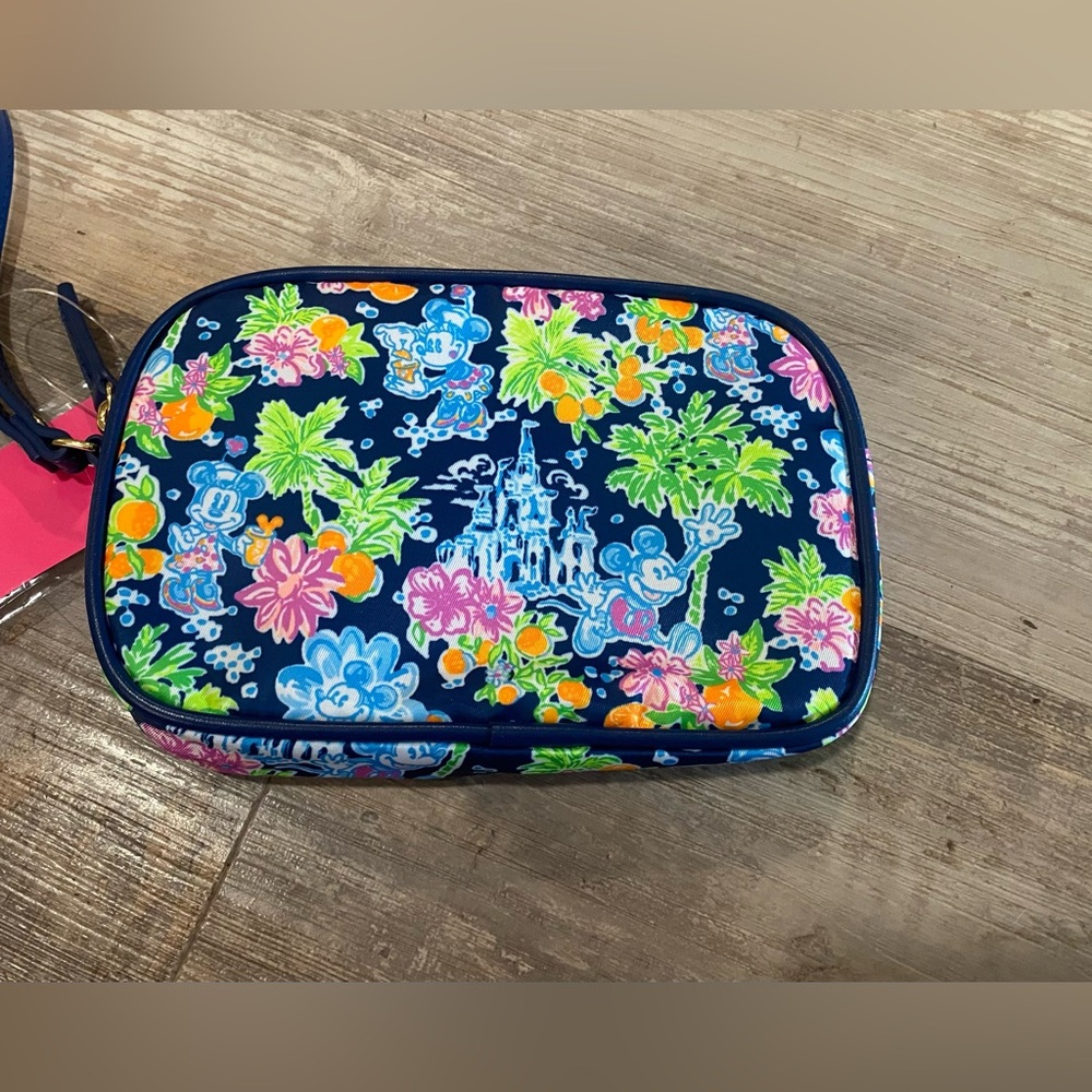 Disney Parks x Lilly Pulitzer Gillie Wristlet Mickey & Minnie Mouse Castle PICK - Picture 4 of 5
